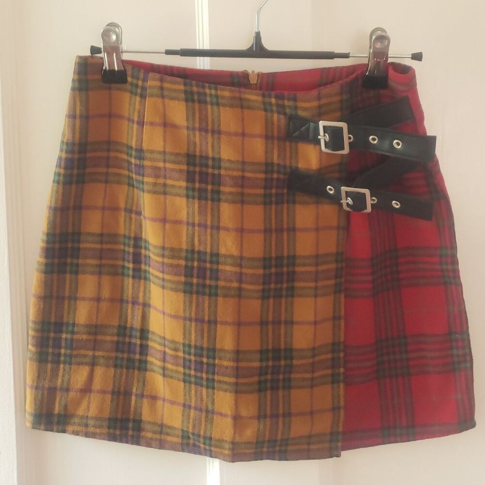 Two tone plaid mini skirt